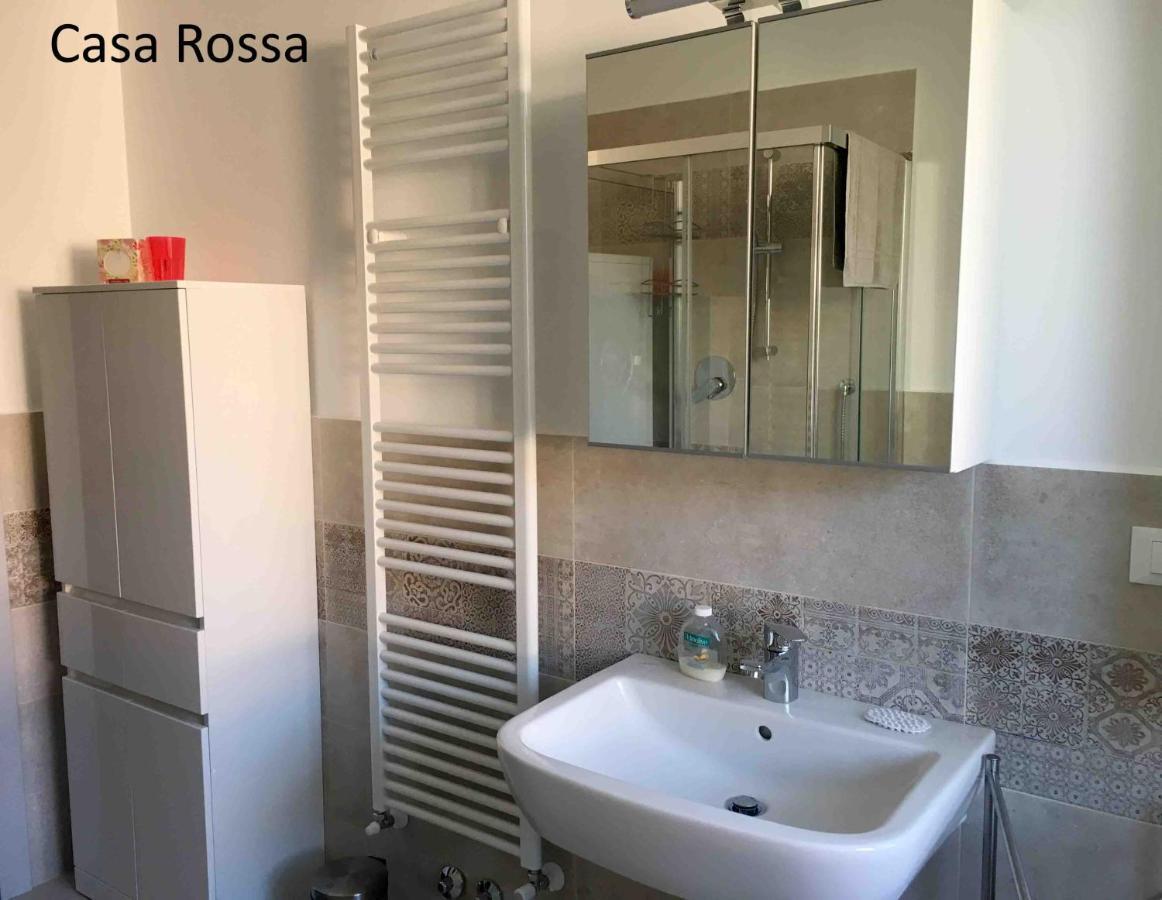 Case Rossa E Blu Villanova d'Albenga Luaran gambar