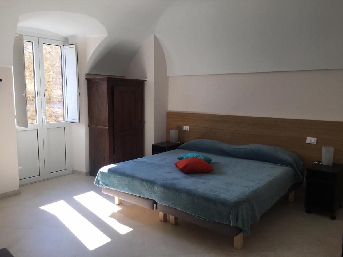 Case Rossa E Blu Villanova d'Albenga Luaran gambar
